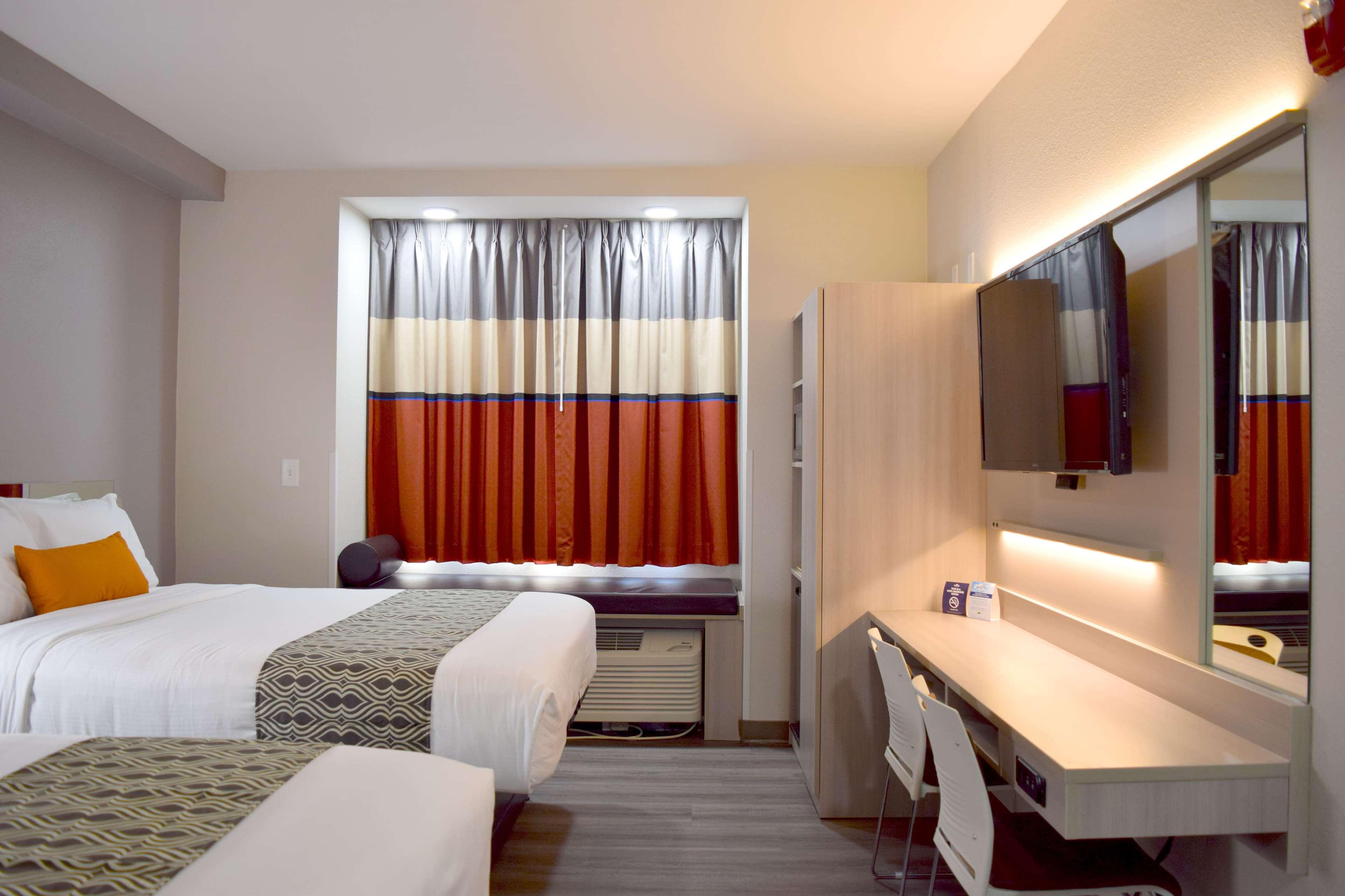 Microtel Inn & Suites By Wyndham Raleigh Exterior photo