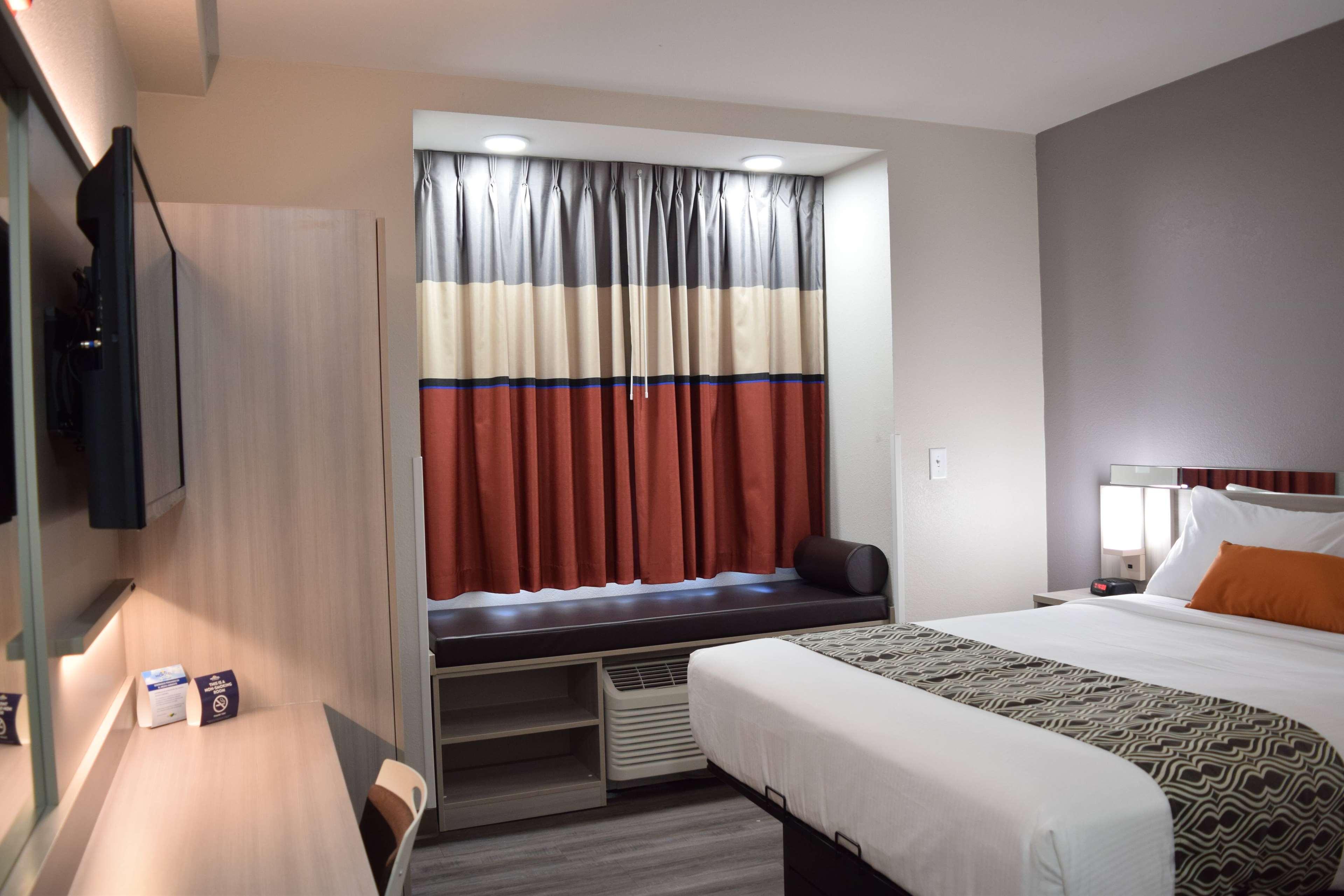 Microtel Inn & Suites By Wyndham Raleigh Exterior photo