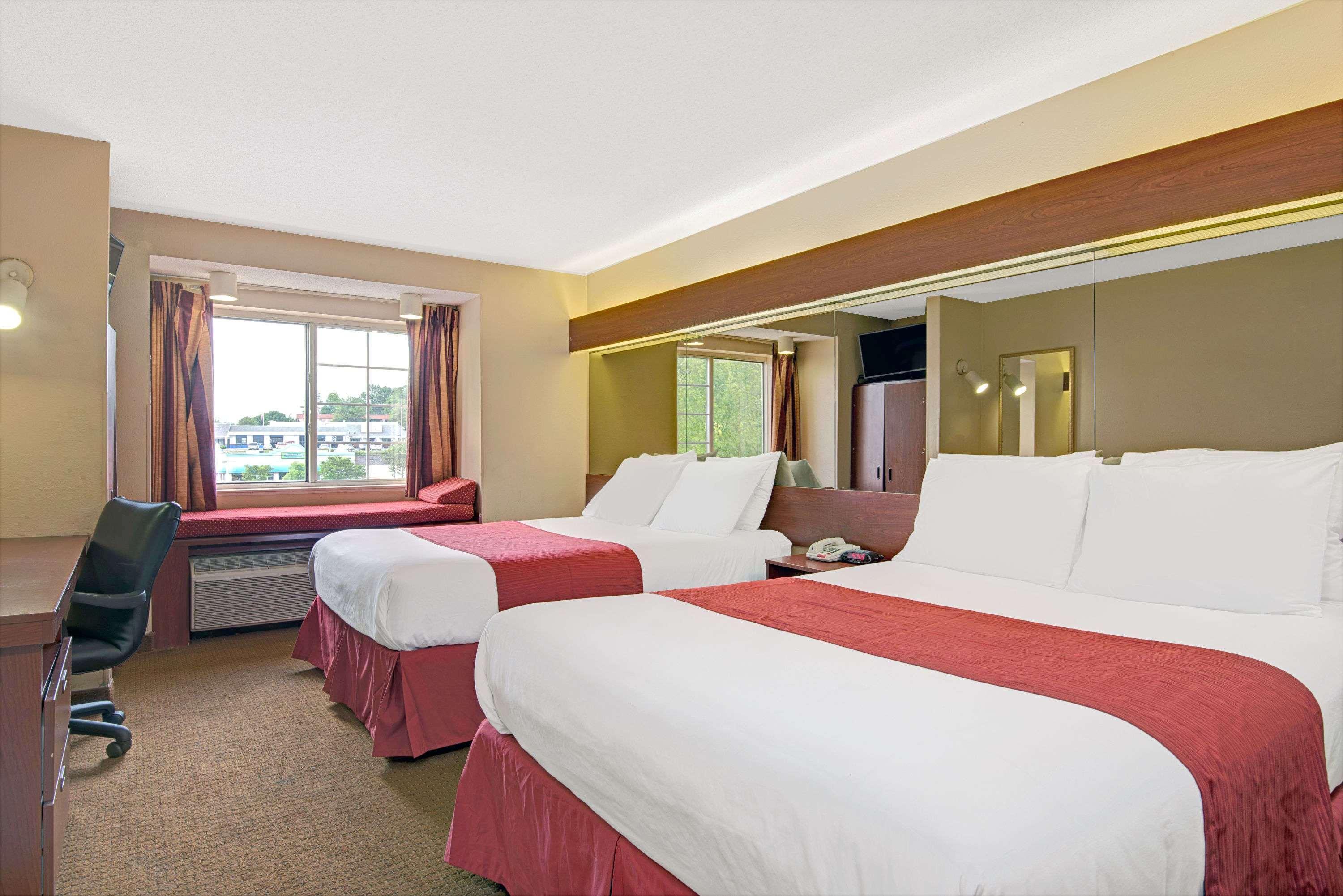 Microtel Inn & Suites By Wyndham Raleigh Exterior photo