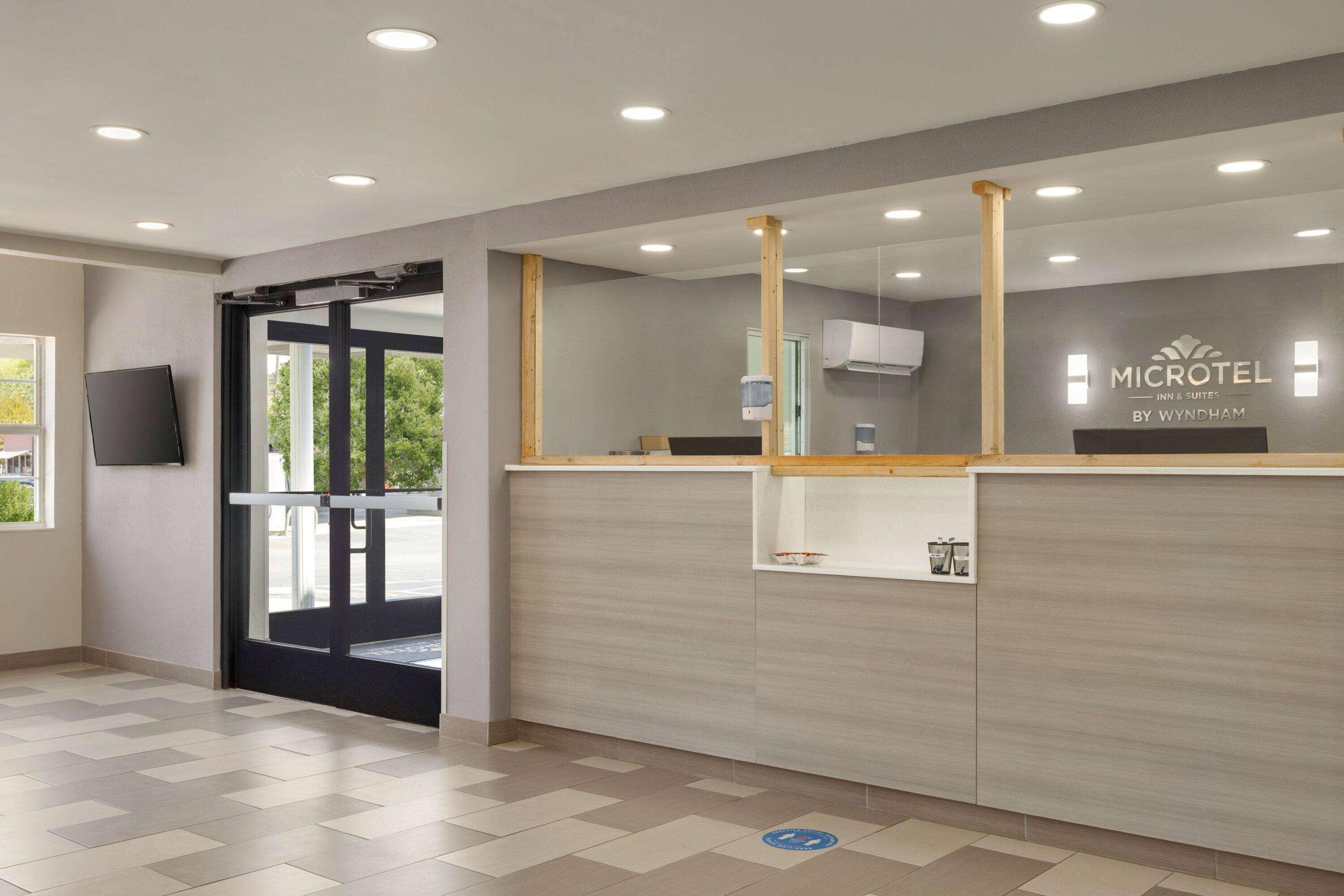 Microtel Inn & Suites By Wyndham Raleigh Exterior photo
