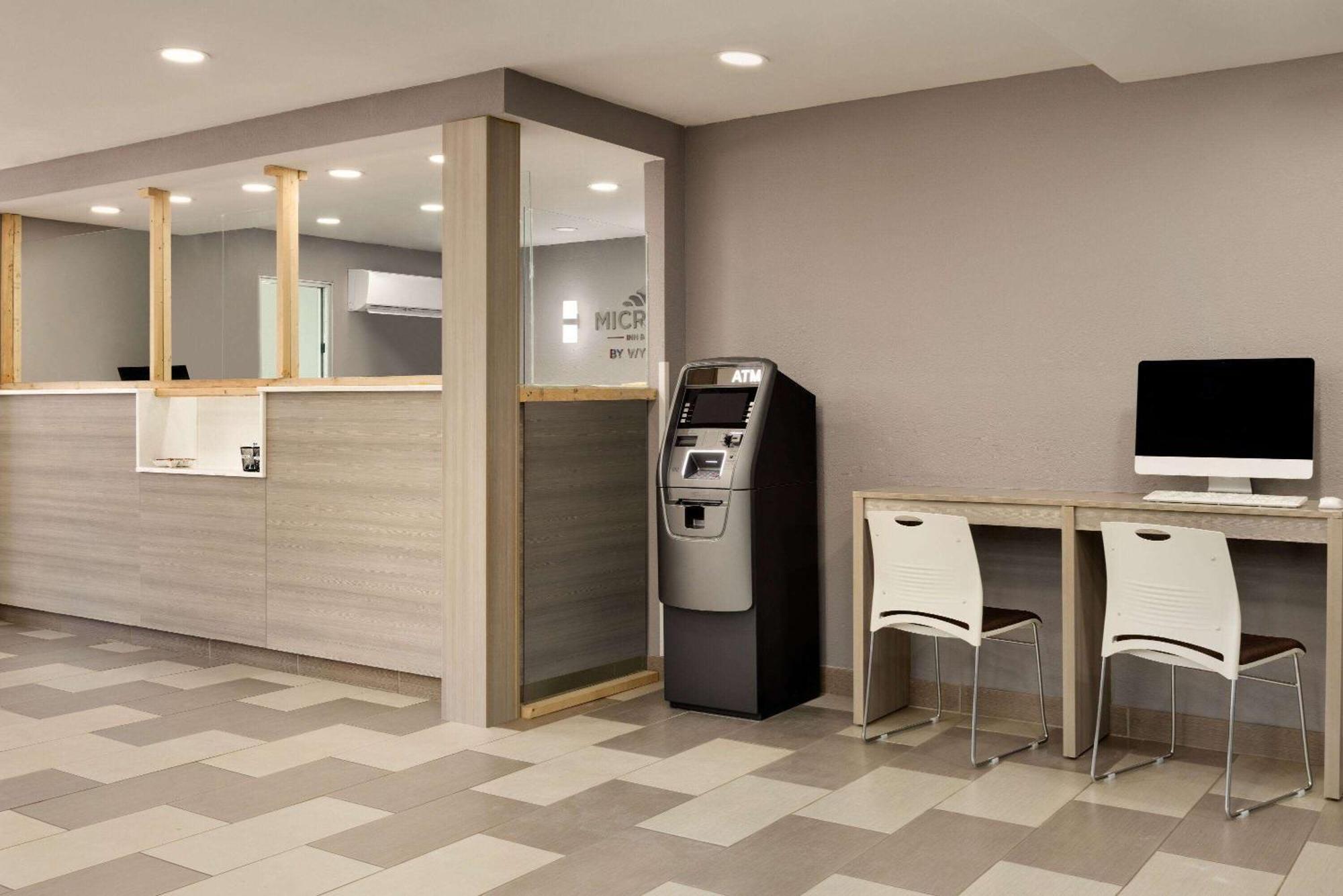 Microtel Inn & Suites By Wyndham Raleigh Exterior photo